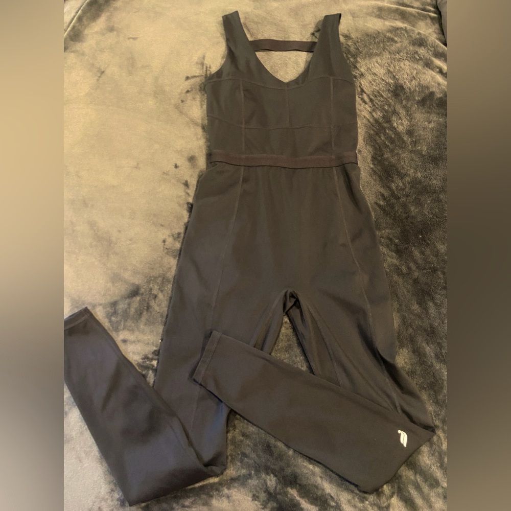 Fabletics black onesie Small